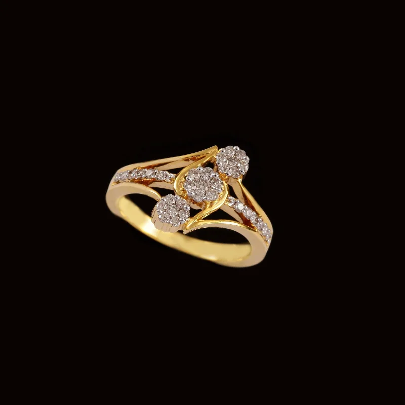 Women's Solitaire Diamond Rings with Round - Cut Diamonds and Platinum Settings for an Elegant Engagement14K YG Cluster Diamond Ring-1pc