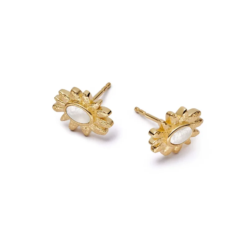 Kids' Plastic Animal - Shaped Stud Earrings in Bright Colors for a Fun and Safe AccessoryDaisy Mother of Pearl Stud Earrings 18ct Gold Plate