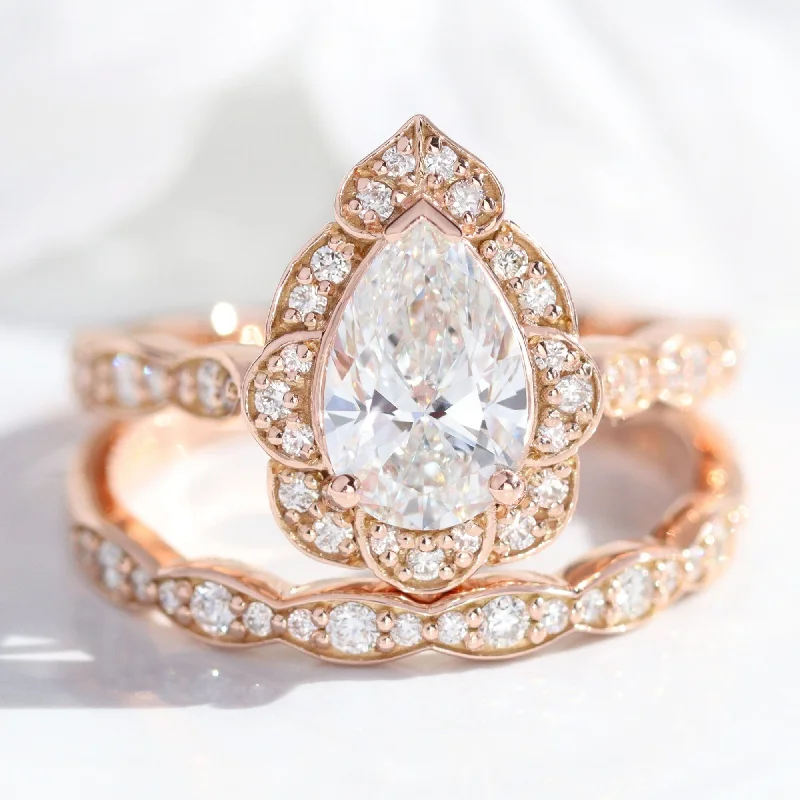 Marquise - Cut Women's Diamond Rings in Palladium for a Unique and Elongated ShapePear Diamond Vintage Floral Ring Set w/ Lab Diamond and Matching Wedding Band