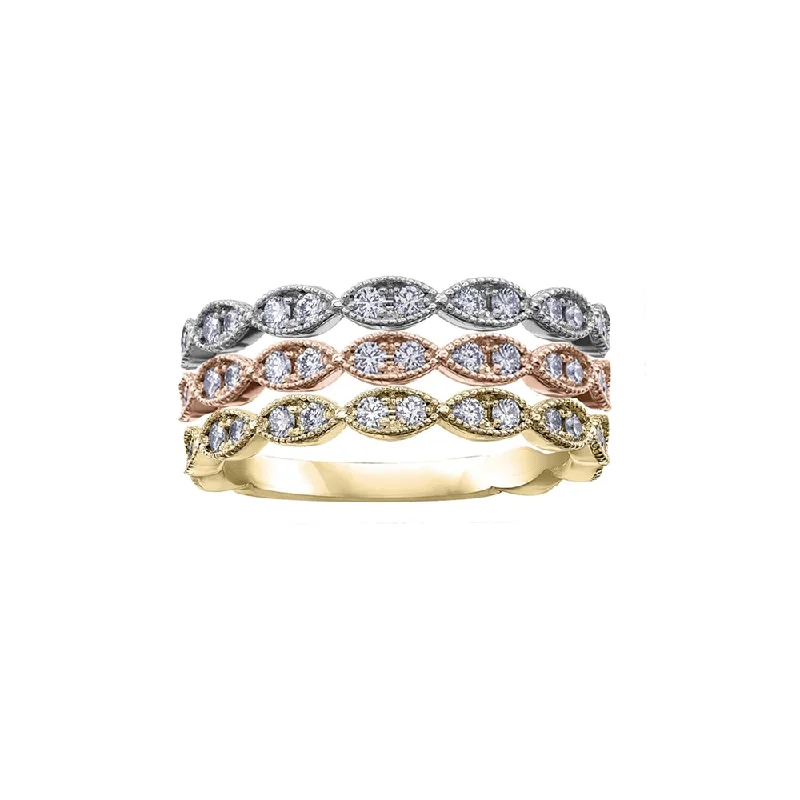 Heart - Shaped Women's Diamond Rings in Rose Gold for a Romantic and Symbolic GiftScalloped Gold and Diamond Half-Eternity Band