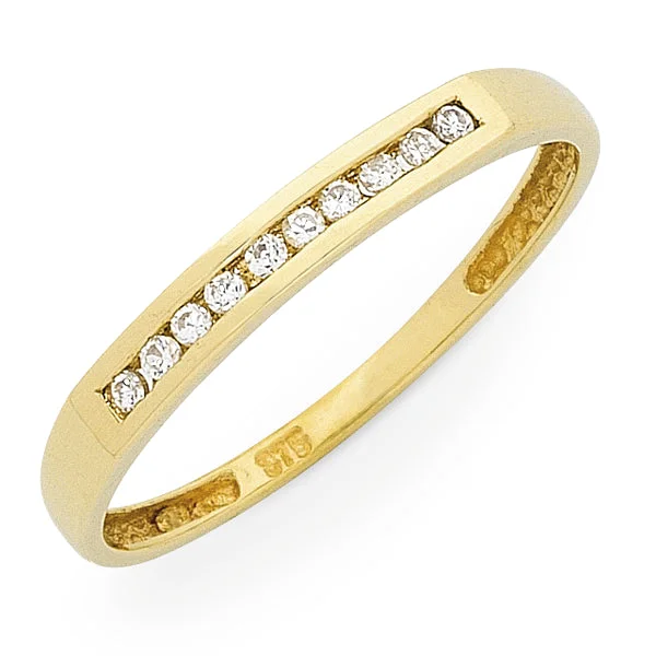 Halo - Style Women's Diamond Rings with a Center Diamond Surrounded by Smaller Diamonds in 18K Gold9ct Yellow Gold Channel Set Diamond Band