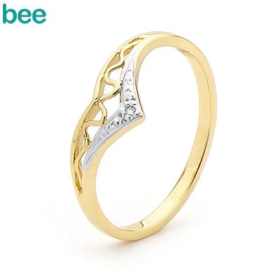 Tennis - Style Women's Diamond Rings with a Continuous Row of Diamonds for a Classic and Versatile Look9ct Yellow Gold Diamond Set V-Shape Dress Ring