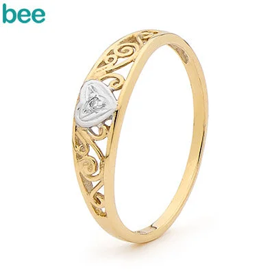 Three - Stone Women's Diamond Rings Symbolizing Past, Present, and Future with Emerald - Cut Diamonds9ct Yellow Gold Diamond Set Heart Dress Ring