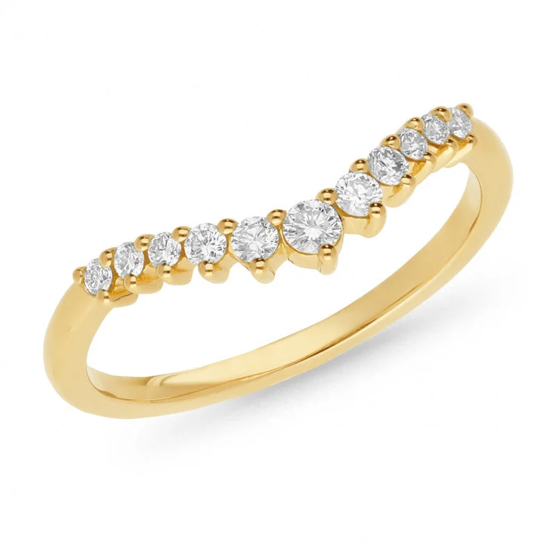 Tennis - Style Women's Diamond Rings with a Continuous Row of Diamonds for a Classic and Versatile Look18ct Yellow Gold V Shaped Diamond Ring