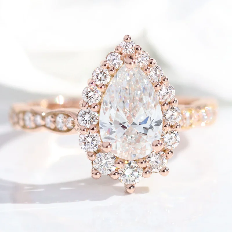 Tennis - Style Women's Diamond Rings with a Continuous Row of Diamonds for a Classic and Versatile LookPear Lab Diamond Scalloped Ring w/ Natural Diamonds in Tiara Halo Ring