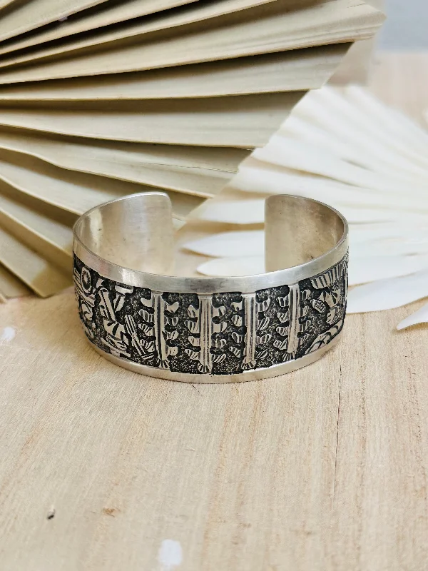 Women's Stainless Steel Cuff Bracelets with Geometric Designs for a Modern and Minimalist StyleNavajo Made Sterling Silver Cuff Bracelet