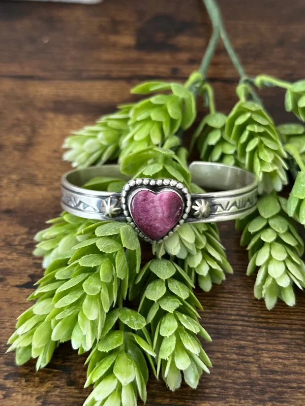 Silk - Wrapped Women's Cuff Bracelets in Soft Pastels for a Delicate and Elegant AppearanceRick Enrique Purple Spiny Oyster & Sterling Silver Heart Cuff Bracelet