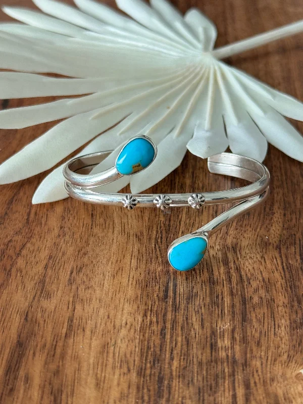 Silk - Wrapped Women's Cuff Bracelets in Soft Pastels for a Delicate and Elegant AppearanceThomas Yazzie Kingman Turquoise & Sterling Silver Cuff Bracelet