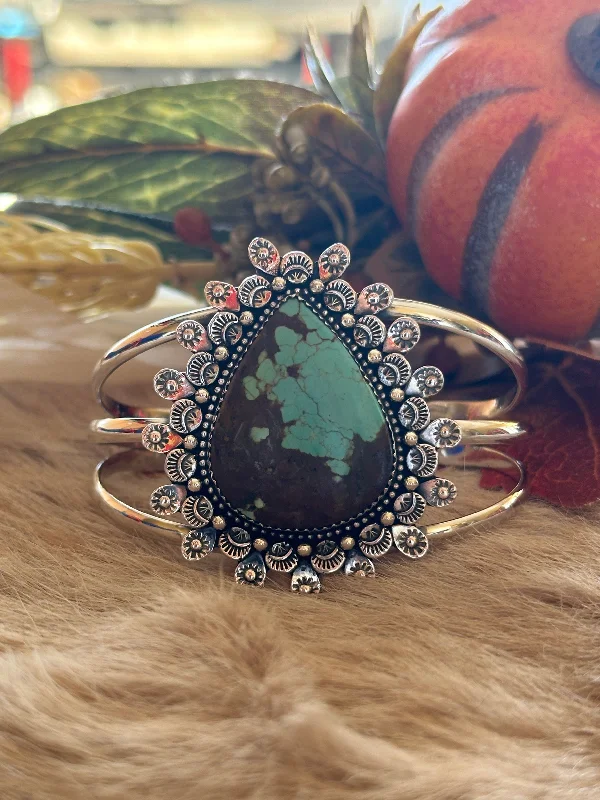 Women's Sterling Silver Cuff Bracelets with Engraved Floral Patterns for a Romantic LookSouthwest Made #8 Turquoise & Sterling Silver Cuff Bracelet