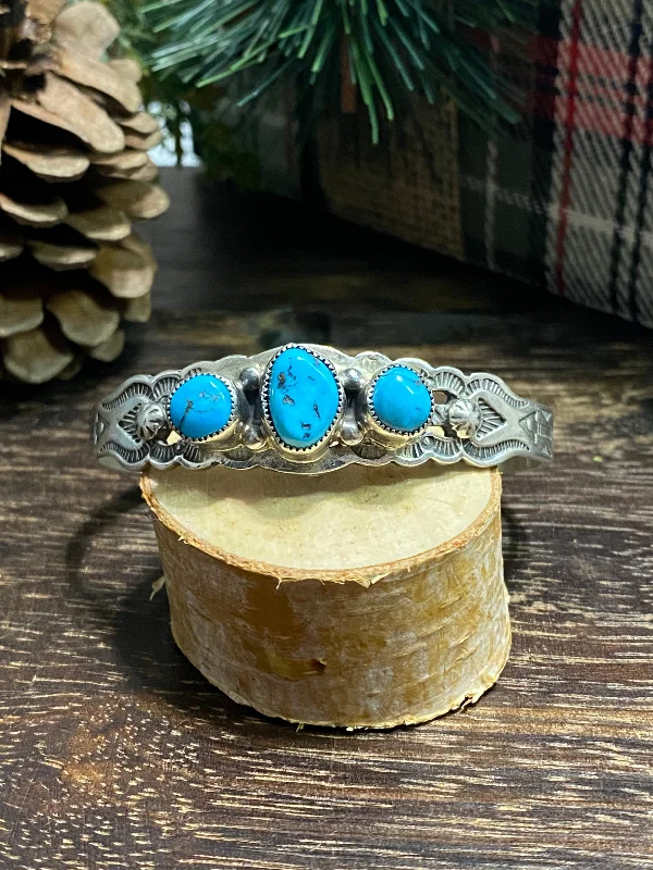 Vintage - Inspired Women's Cuff Bracelets with Filigree Work for a Retro AppealNavajo Made Kingman Turquoise & Sterling Silver Cuff Bracelet