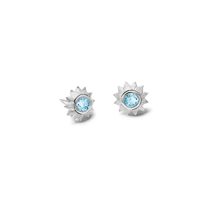 Signature - Design Engagement Rings with a Brand - Exclusive Pattern and Premium DiamondsSunflower Earring Halos Silver