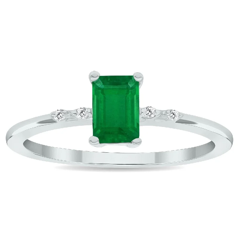 Topaz Gemstone Rings in 10K Gold with a Channel - Set Design for a Contemporary and Durable OptionWomen's Emerald and Diamond Sparkle Ring in 10K White Gold