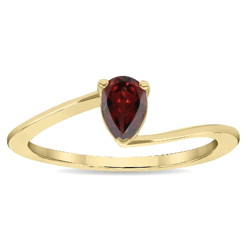 Garnet Gemstone Rings in 18K Gold Vermeil with Intricate Engravings for a Traditional AestheticWomen's Solitaire Pear Shaped Garnet Wave Ring in 10K Yellow Gold